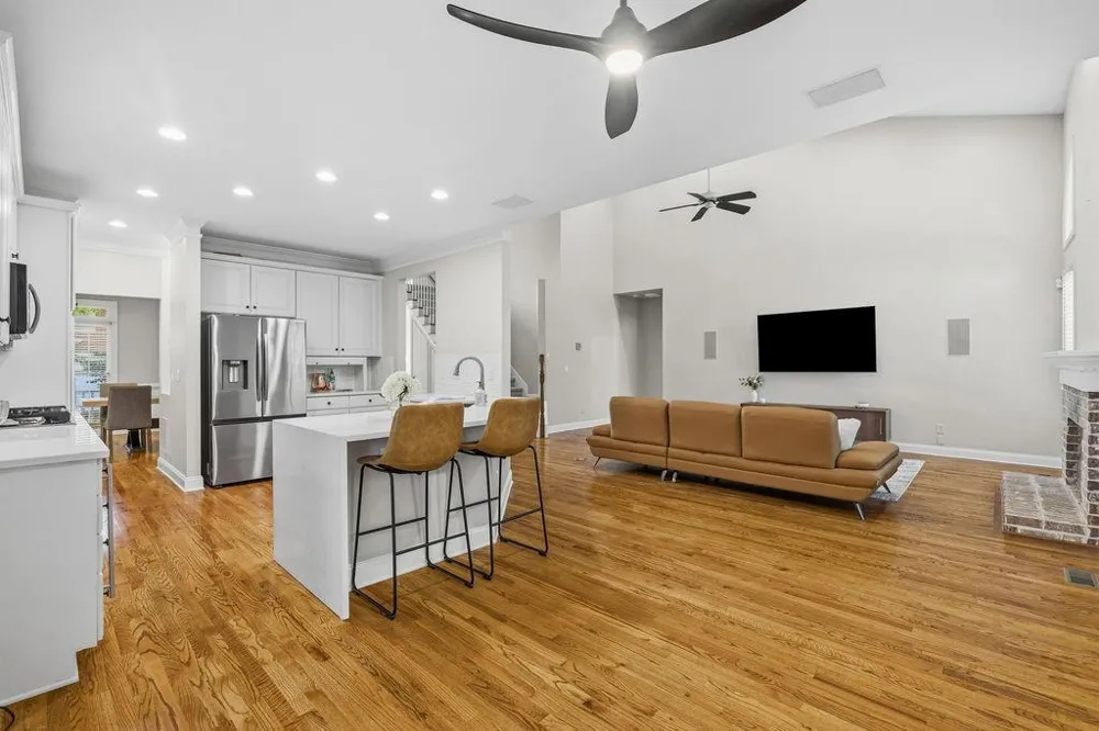 1318 Village Terrace Court Dunwoody, GA 30338