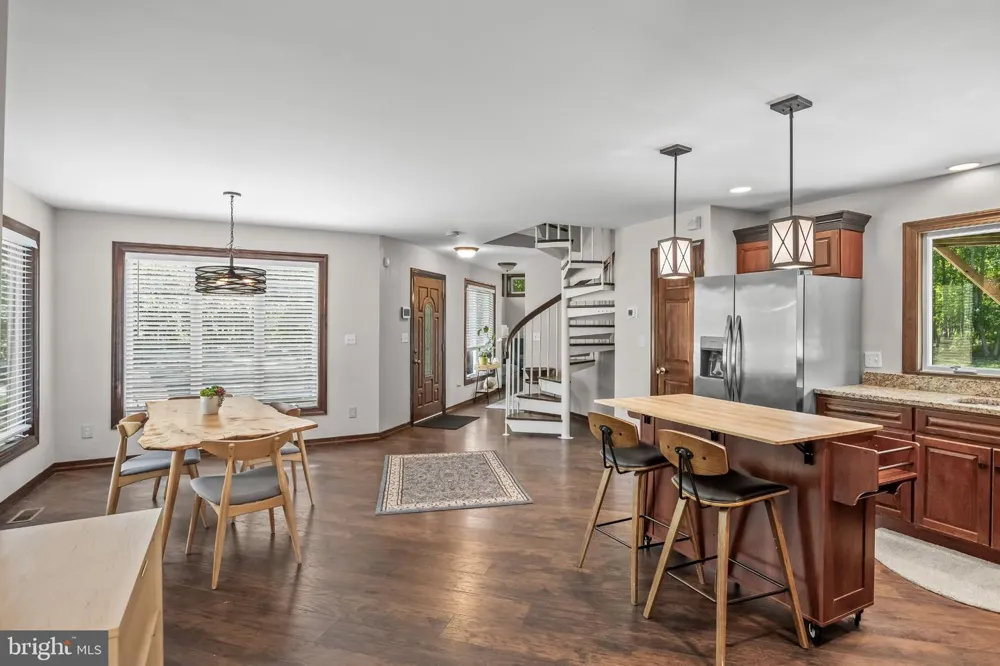 6330 ESTELLE AVENUE Mays Landing, NJ 08330