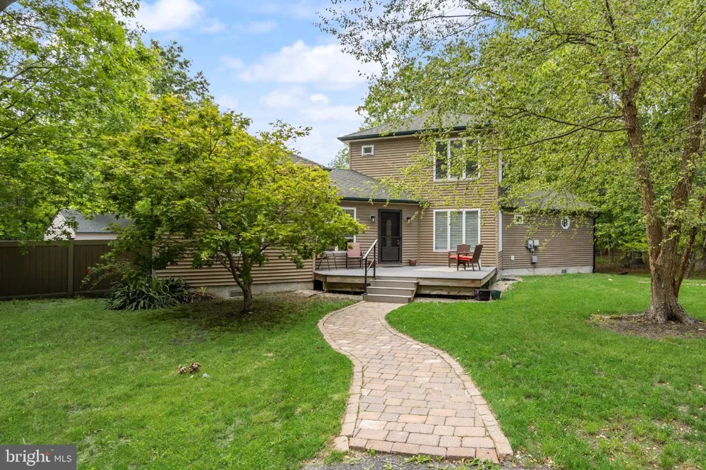 6330 ESTELLE AVENUE Mays Landing, NJ 08330