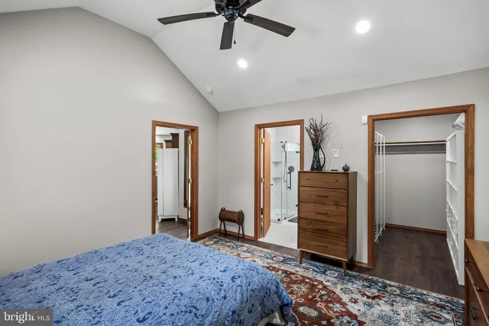 6330 ESTELLE AVENUE Mays Landing, NJ 08330