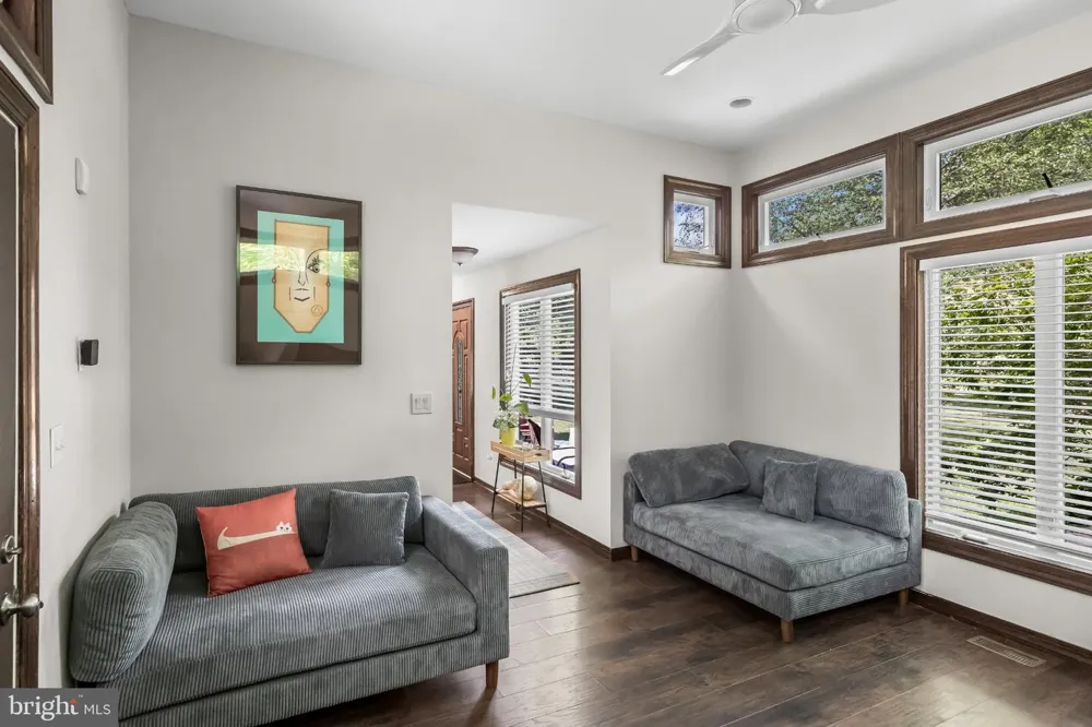 6330 ESTELLE AVENUE Mays Landing, NJ 08330