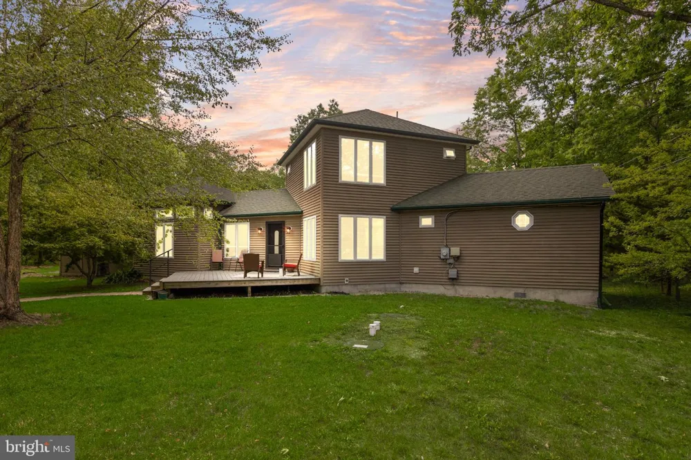 6330 ESTELLE AVENUE Mays Landing, NJ 08330