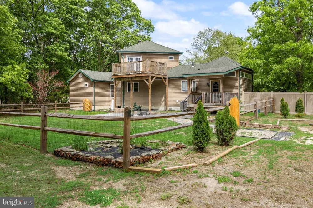 6330 ESTELLE AVENUE Mays Landing, NJ 08330