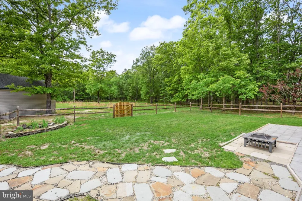 6330 ESTELLE AVENUE Mays Landing, NJ 08330