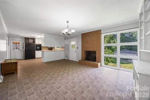 1020 Candlewood Lane