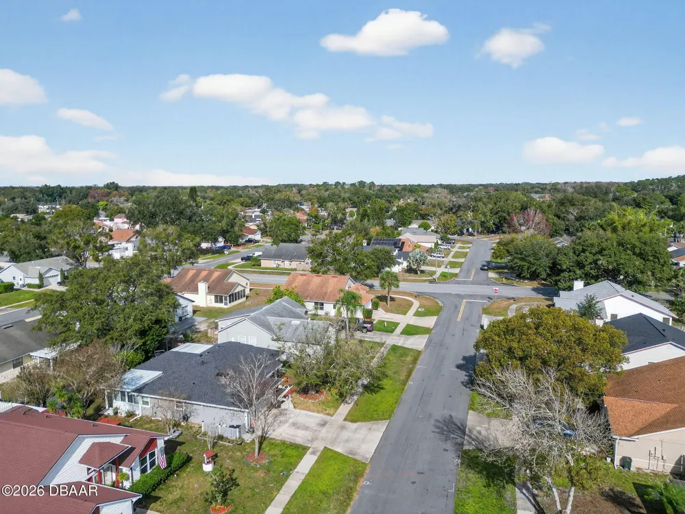 233 S Aberdeen Circle Sanford, FL 32773