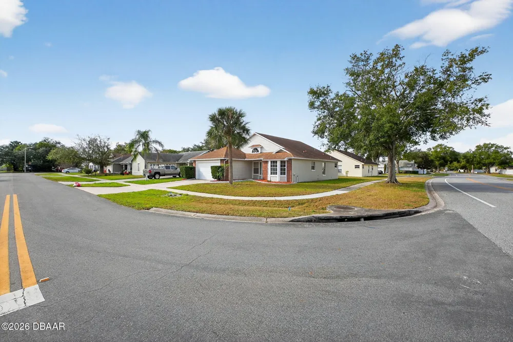 233 S Aberdeen Circle Sanford, FL 32773