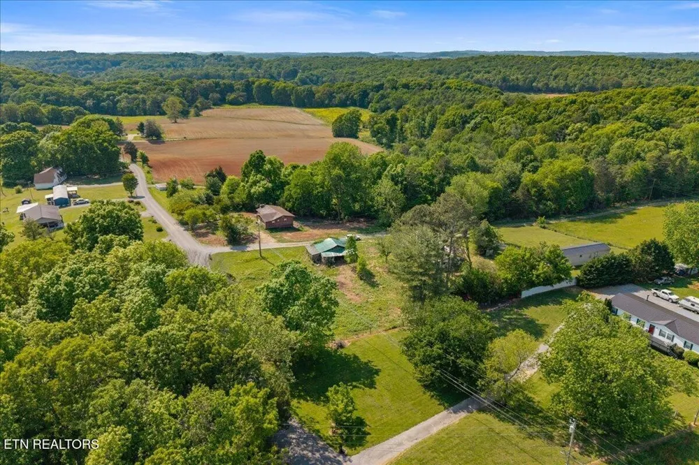 263 County Road 361 Niota, TN 37826