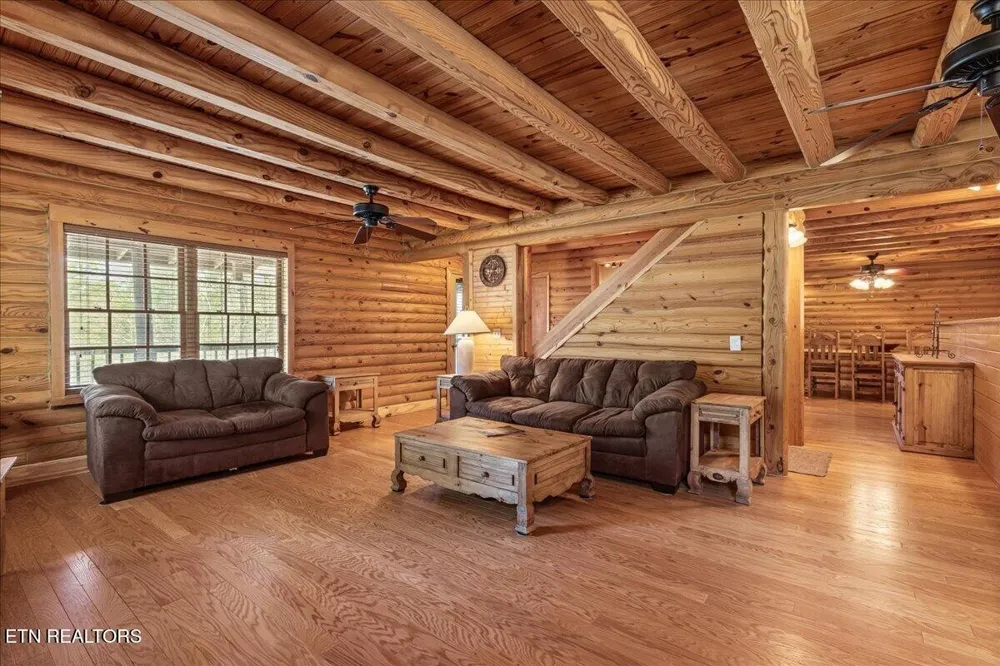 1736 Rafter Road Tellico Plains, TN 37385