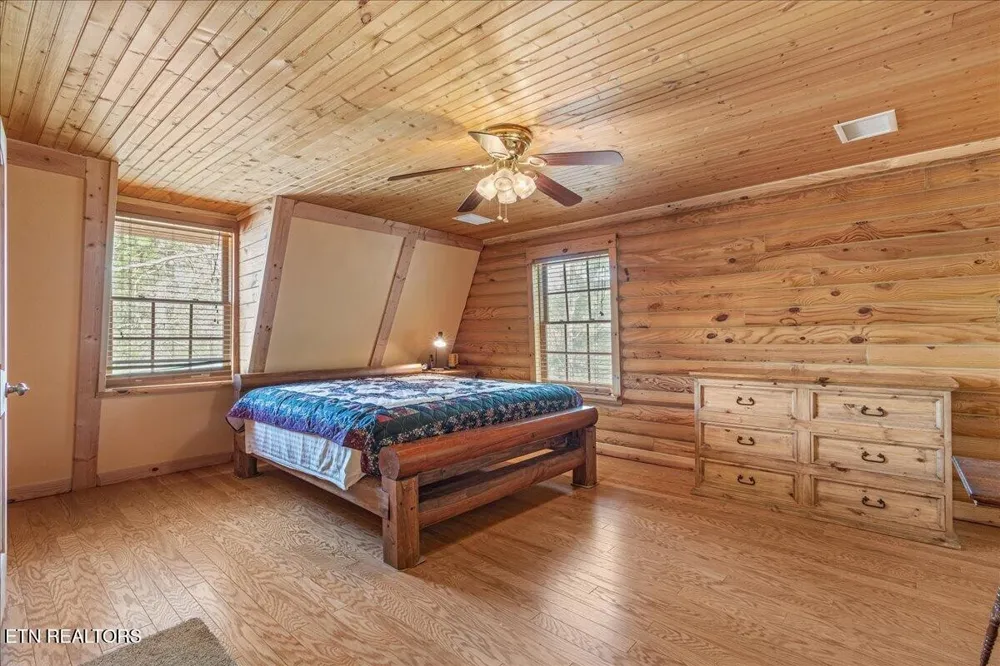 1736 Rafter Road Tellico Plains, TN 37385