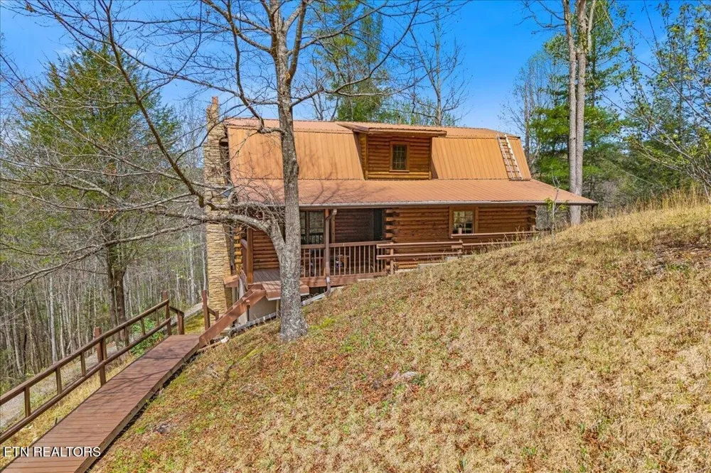 1736 Rafter Road Tellico Plains, TN 37385