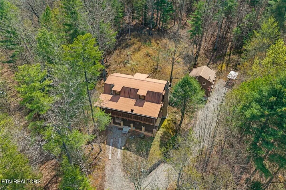 1736 Rafter Road Tellico Plains, TN 37385
