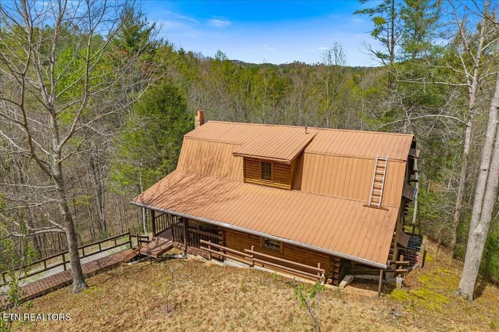 1736 Rafter Road Tellico Plains, TN 37385