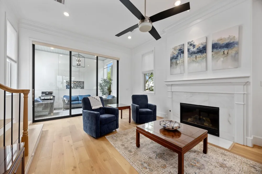 1270 Wood Hollow Drive Houston, TX 77057