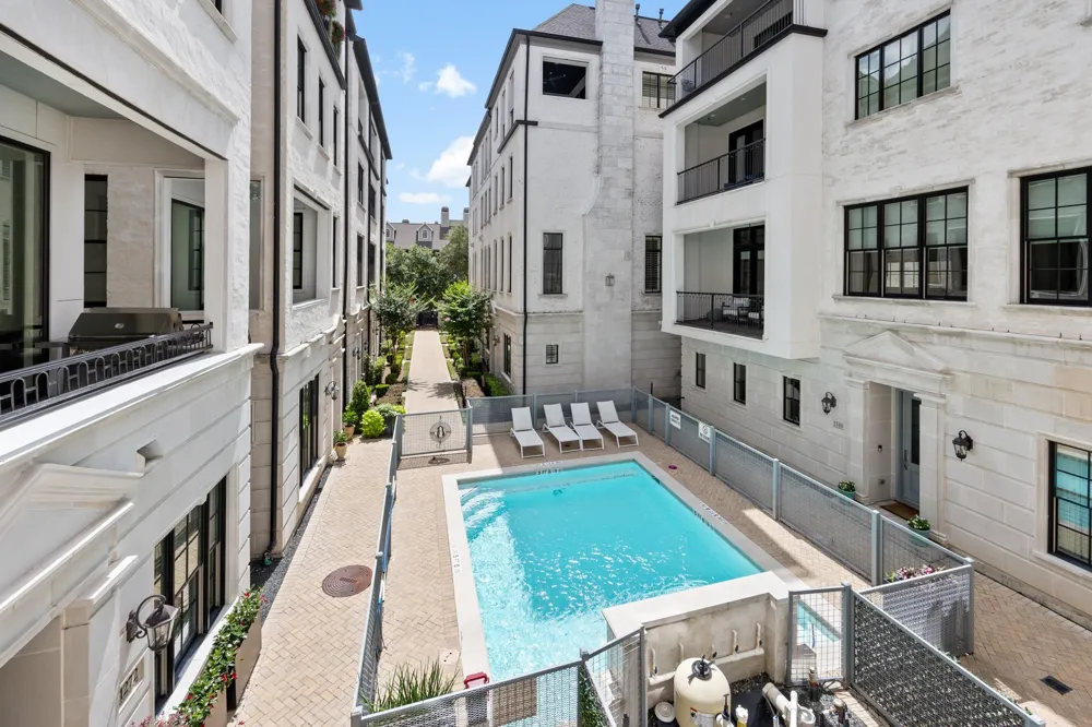 1270 Wood Hollow Drive Houston, TX 77057