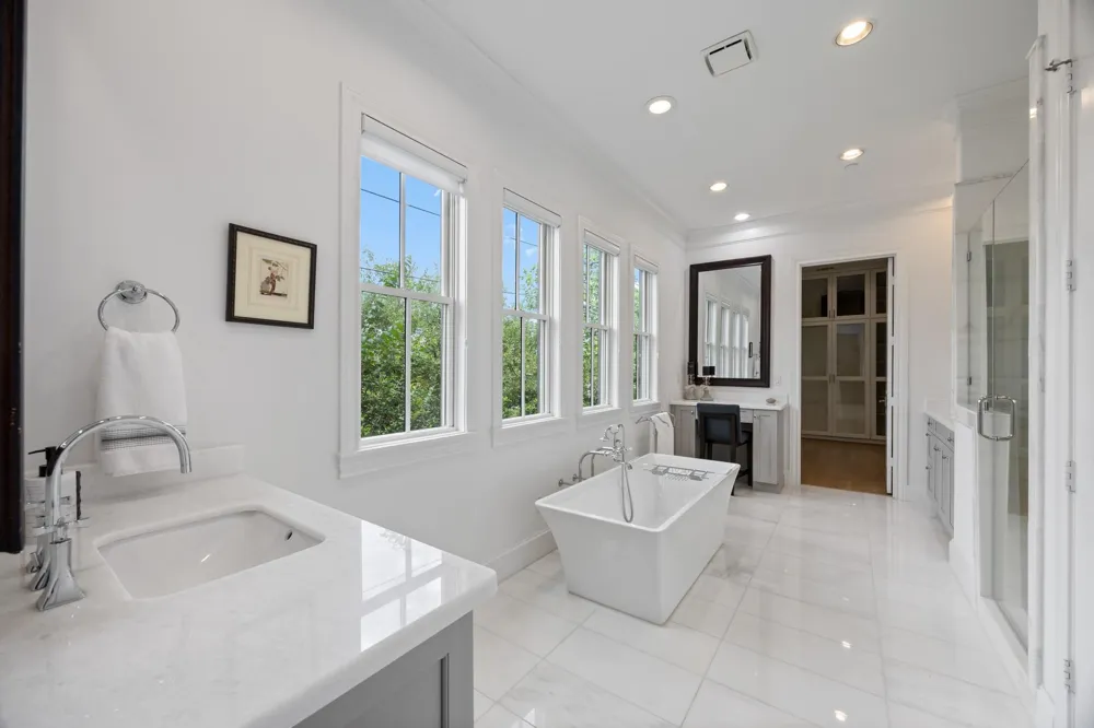 1270 Wood Hollow Drive Houston, TX 77057