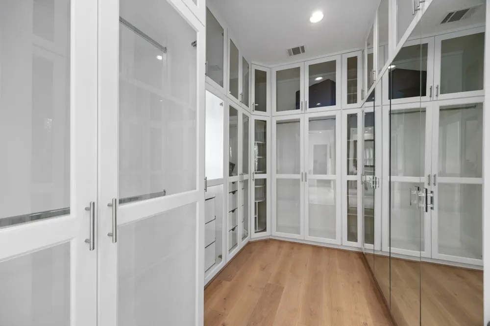 1270 Wood Hollow Drive Houston, TX 77057
