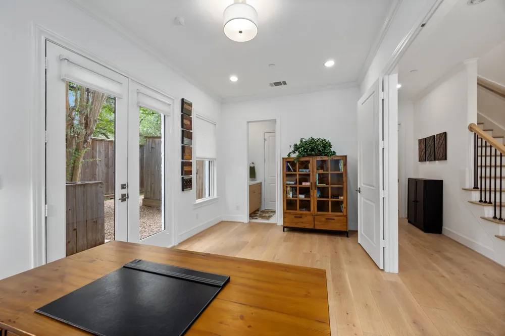 1270 Wood Hollow Drive Houston, TX 77057
