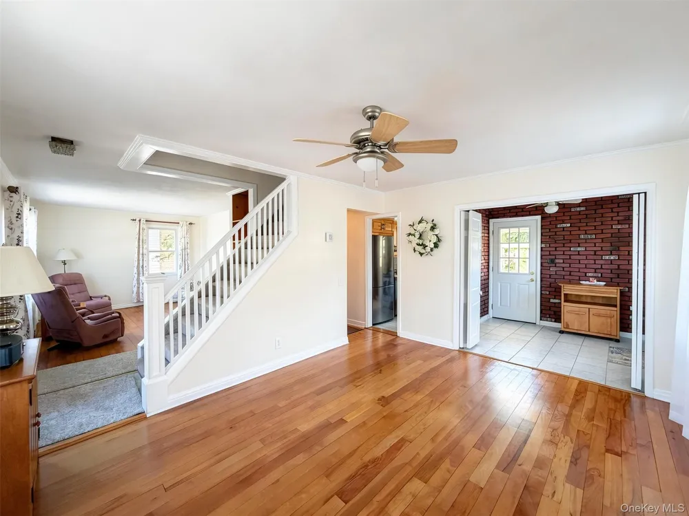 3584 Condor Road Levittown, NY 11756