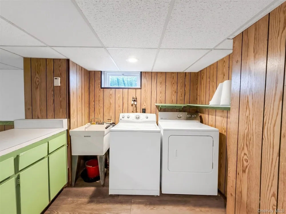 3584 Condor Road Levittown, NY 11756