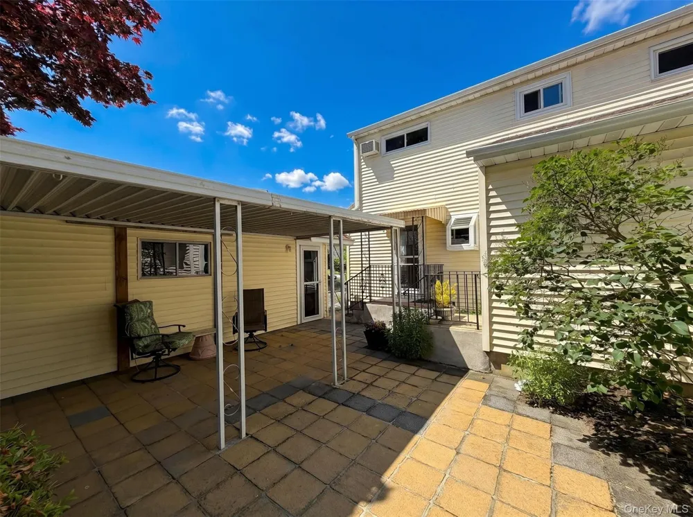 3584 Condor Road Levittown, NY 11756