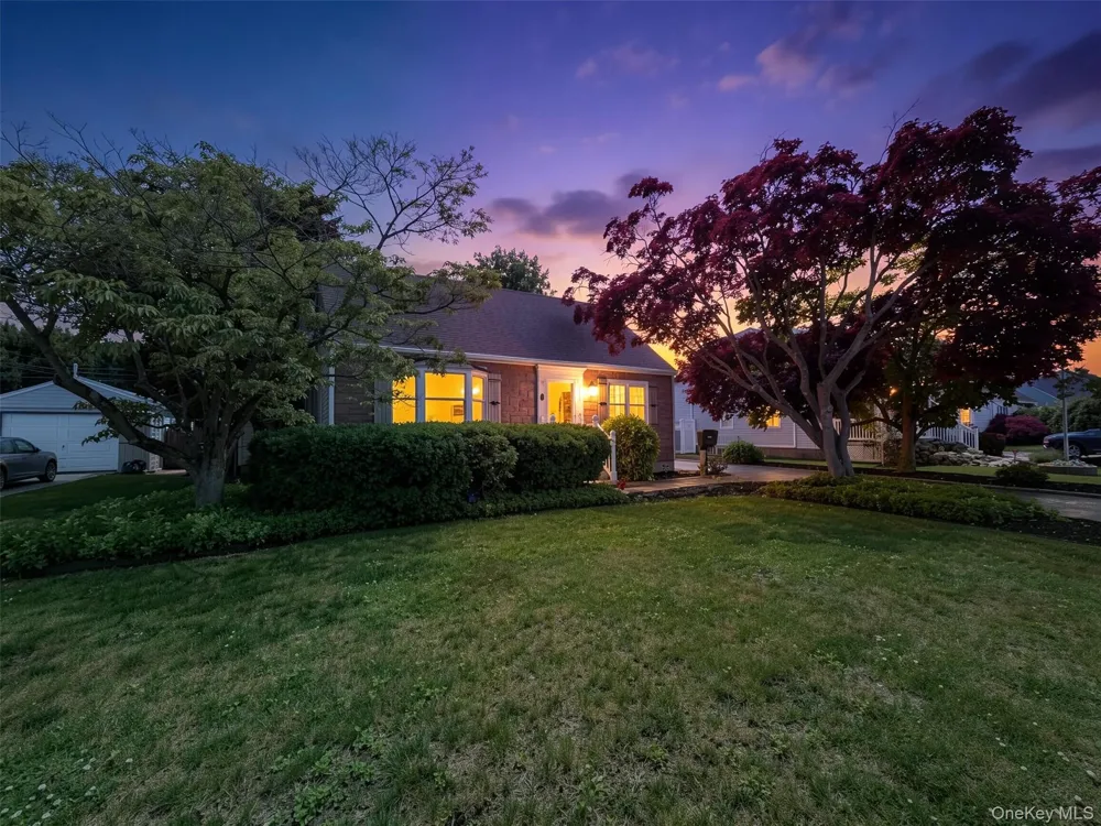 3584 Condor Road Levittown, NY 11756