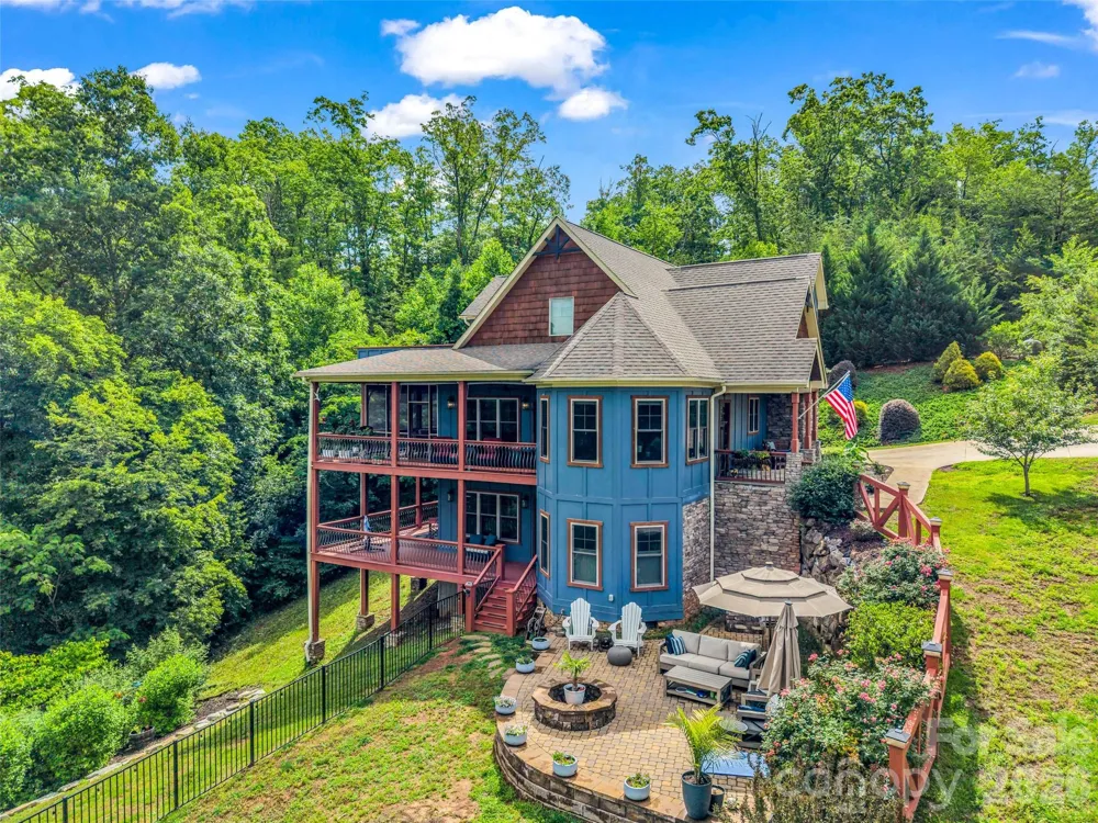 334 Willow Top Lane Lake Lure, NC 28746