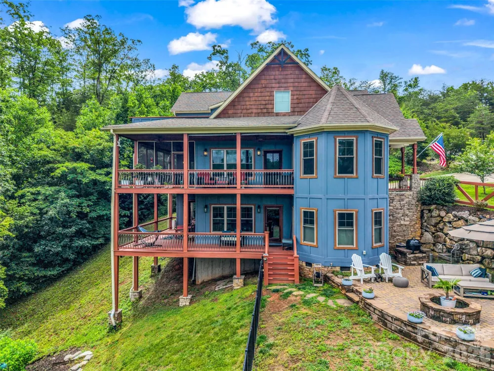 334 Willow Top Lane Lake Lure, NC 28746