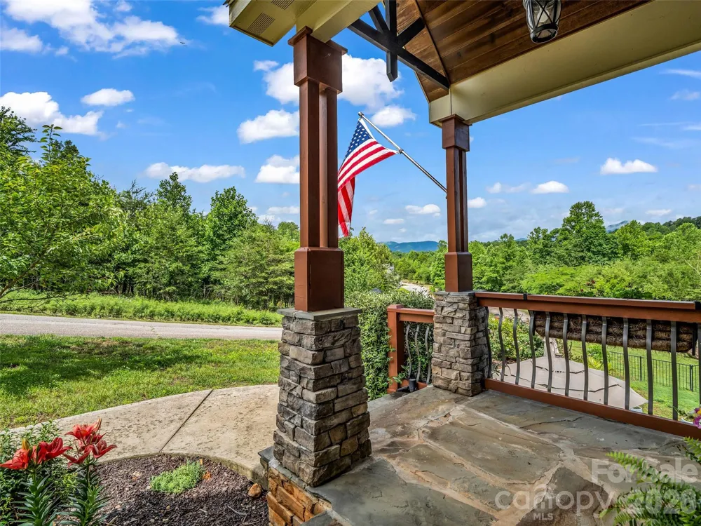 334 Willow Top Lane Lake Lure, NC 28746