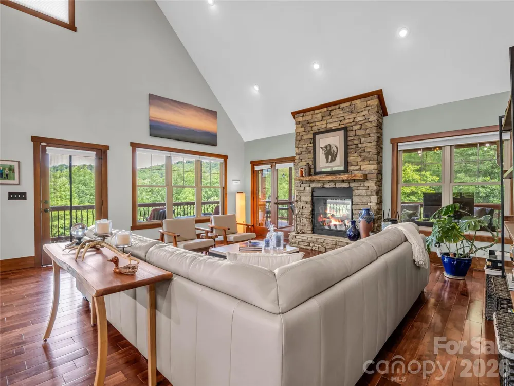 334 Willow Top Lane Lake Lure, NC 28746