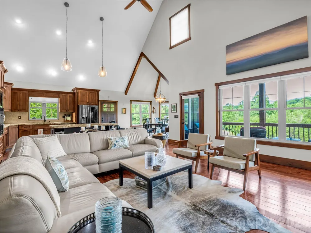 334 Willow Top Lane Lake Lure, NC 28746