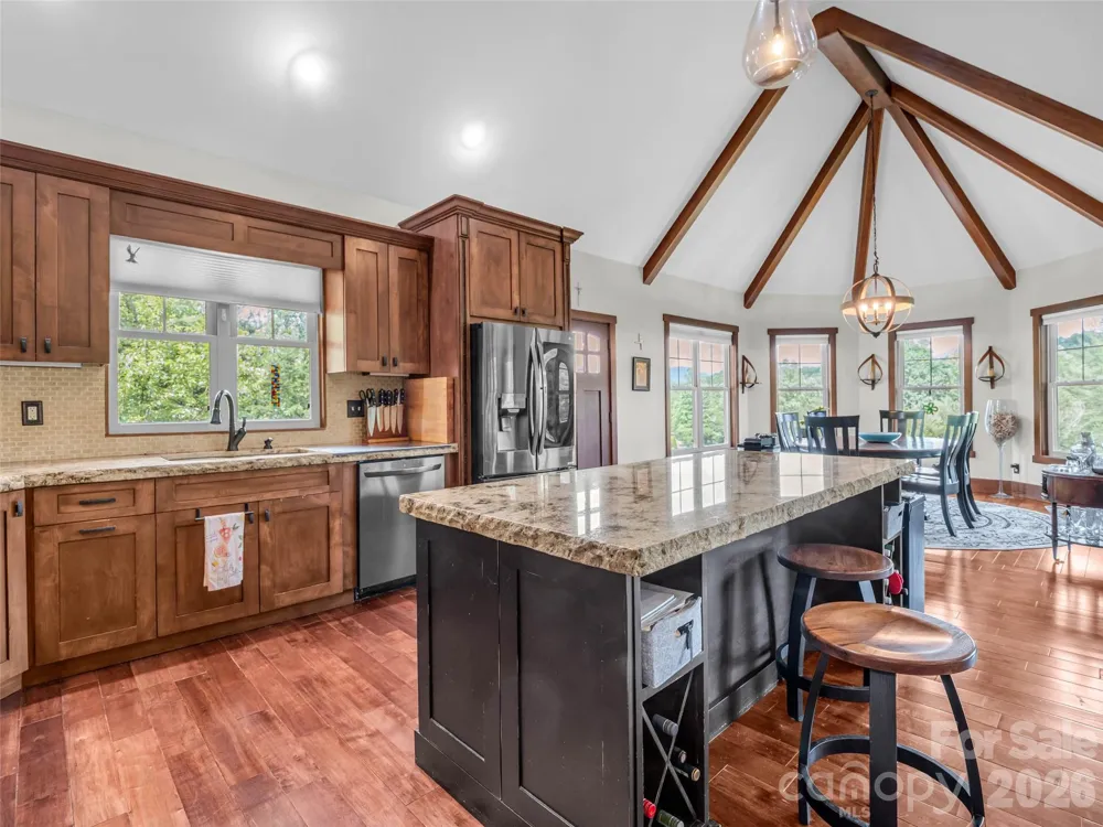 334 Willow Top Lane Lake Lure, NC 28746