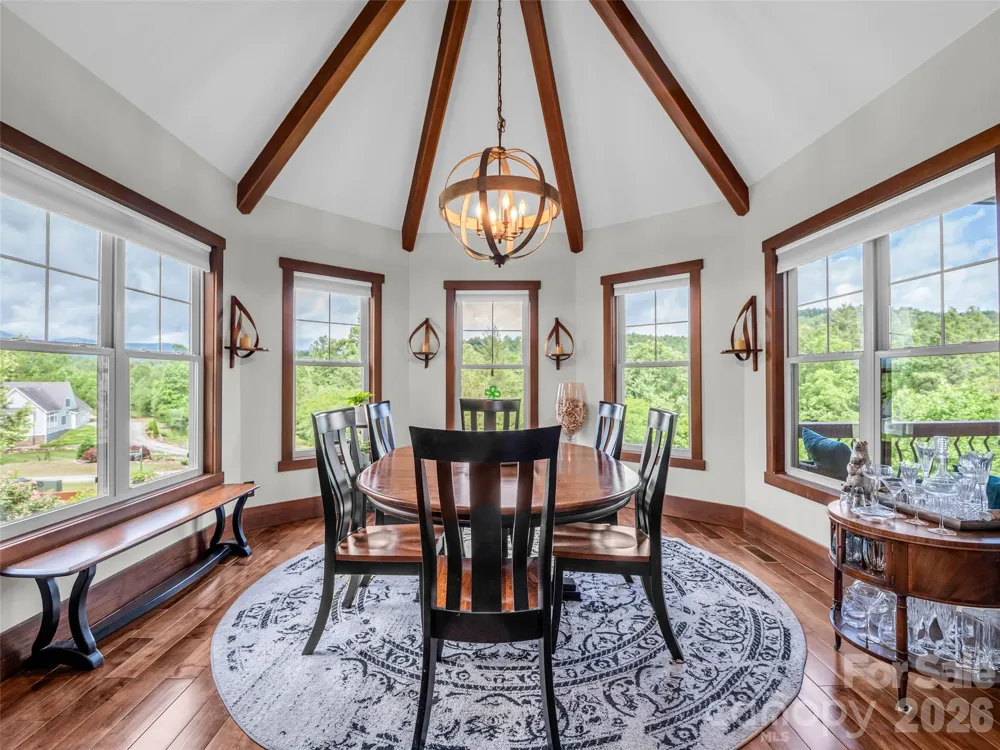334 Willow Top Lane Lake Lure, NC 28746