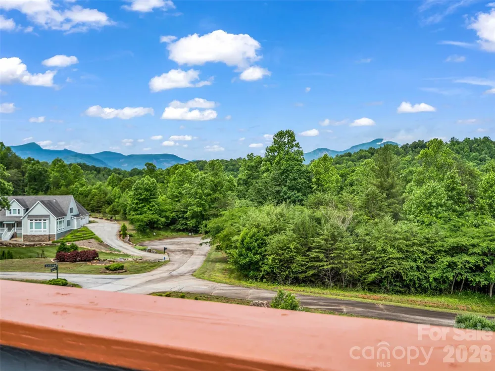 334 Willow Top Lane Lake Lure, NC 28746