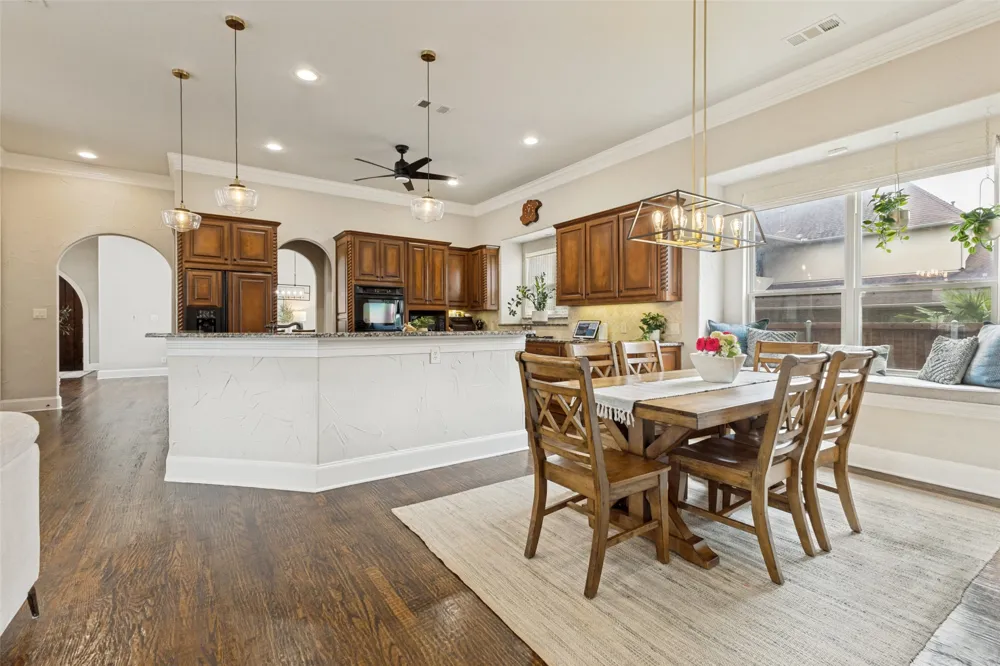 33 Lochleven Richardson, TX 75082