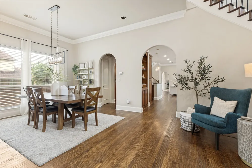 33 Lochleven Richardson, TX 75082
