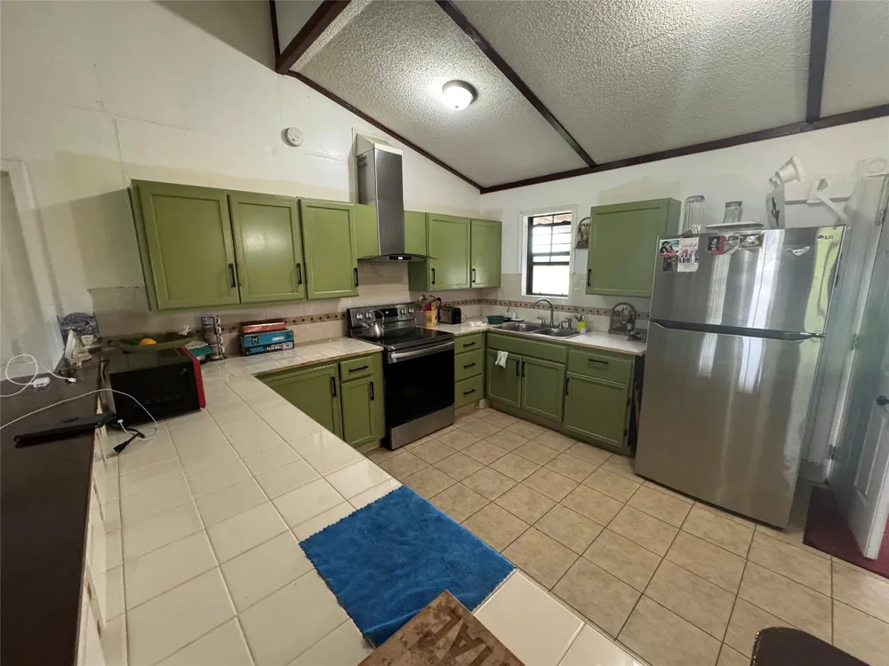 1904 Dodge Lane Wallis, TX 77485