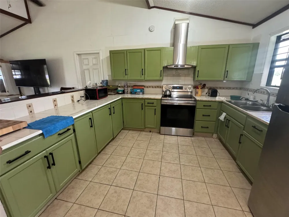 1904 Dodge Lane Wallis, TX 77485