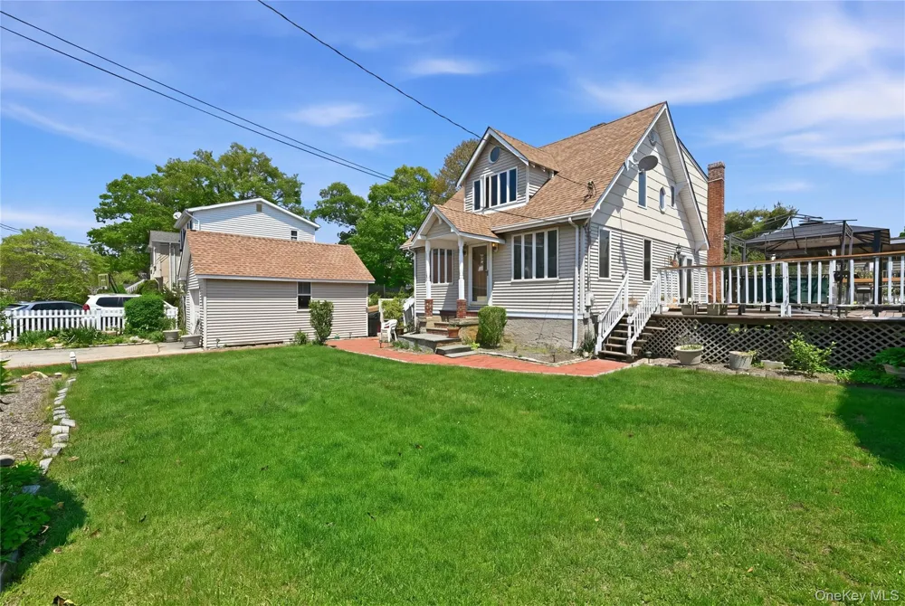 418 Myrtle Avenue West Islip, NY 11795