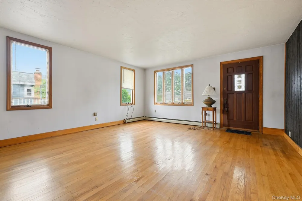 418 Myrtle Avenue West Islip, NY 11795