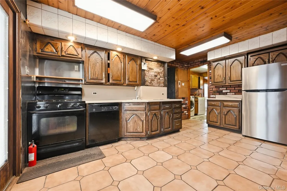 418 Myrtle Avenue West Islip, NY 11795
