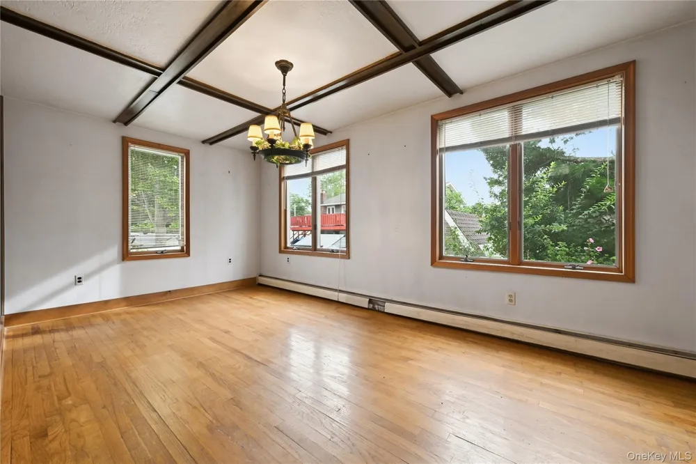 418 Myrtle Avenue West Islip, NY 11795
