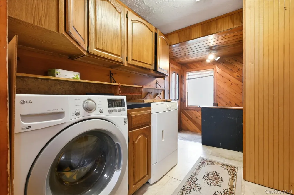 418 Myrtle Avenue West Islip, NY 11795