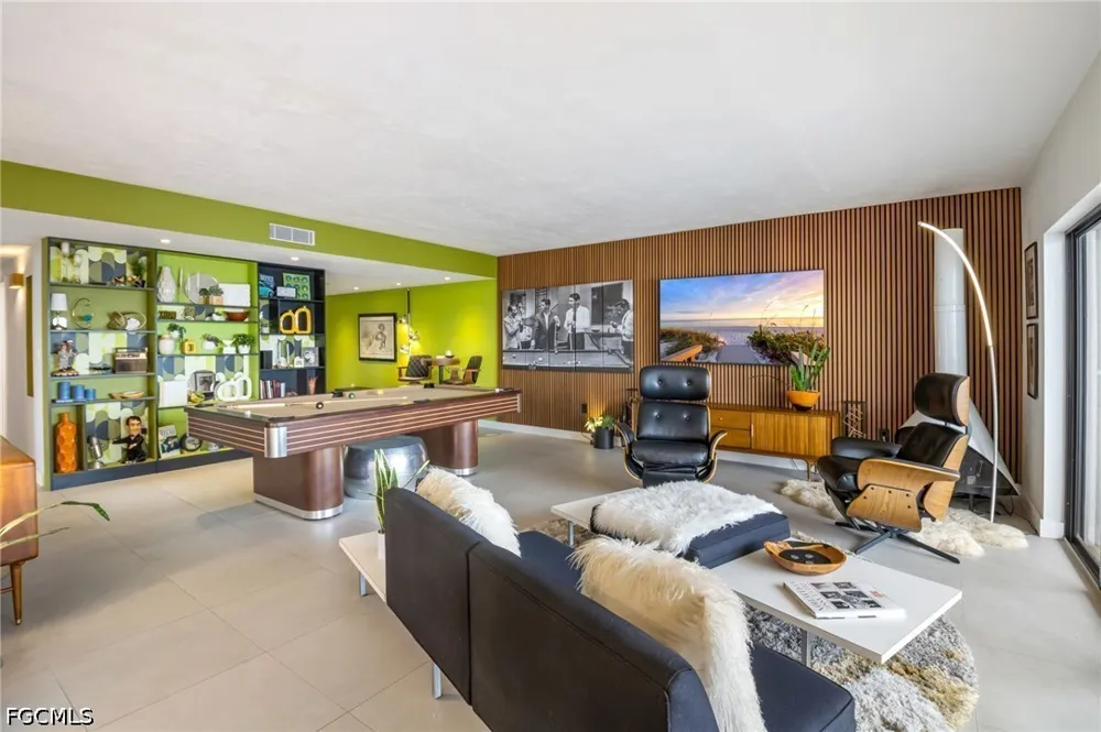 Virginia Avenue #403 Fort Myers, FL 33901