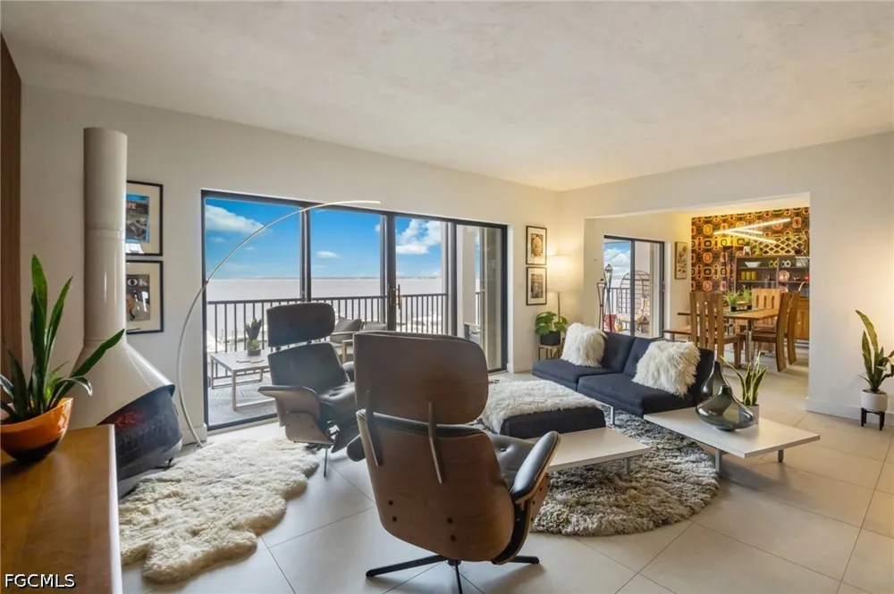 Virginia Avenue #403 Fort Myers, FL 33901
