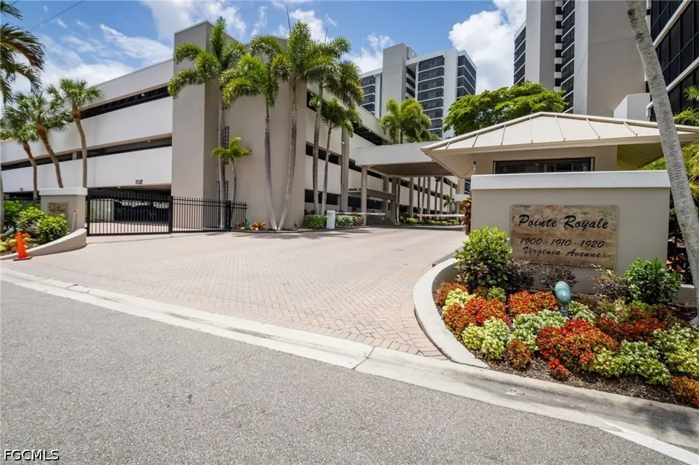 Virginia Avenue #403 Fort Myers, FL 33901