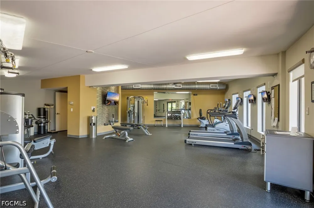 Virginia Avenue #403 Fort Myers, FL 33901
