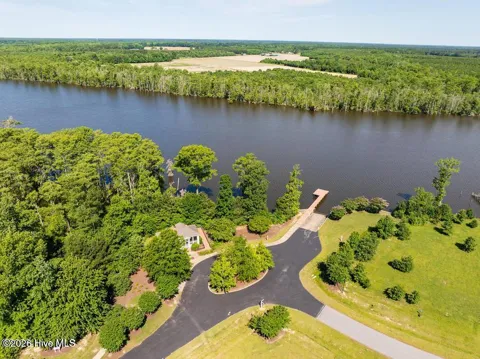 421 Riversound Drive