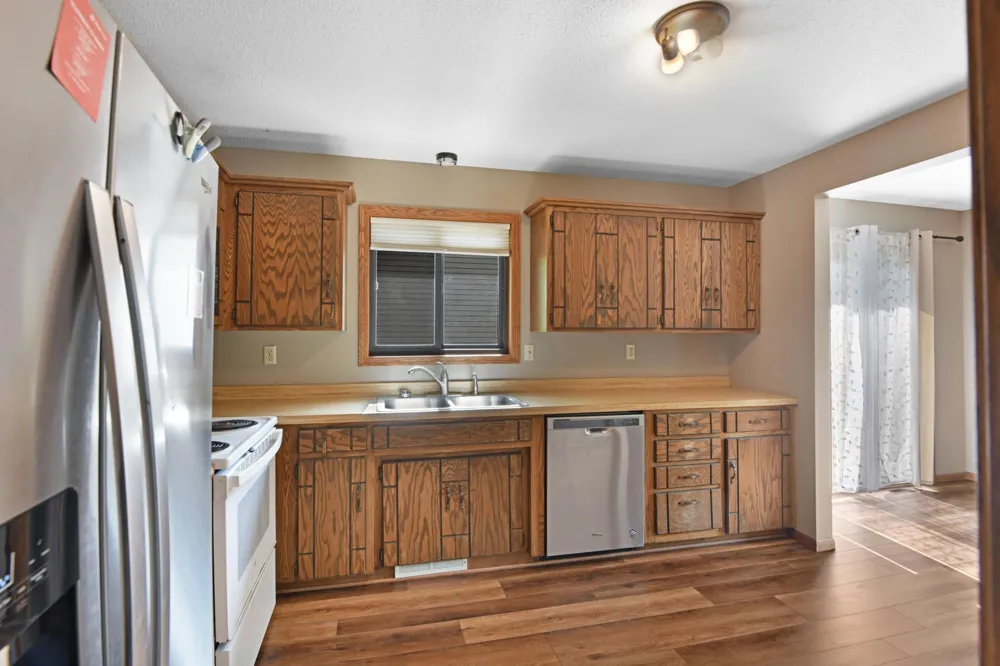 807 2 1/2 STREET Sartell, MN 56377