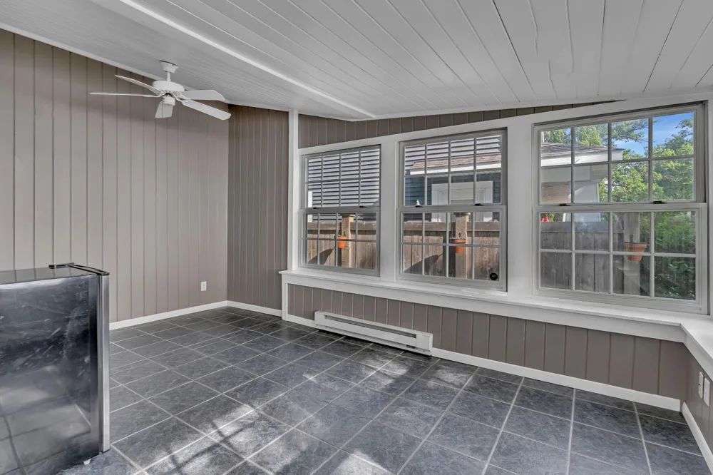 271 Lake Avenue Spicer, MN 56288